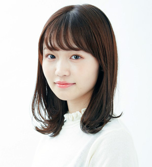 小山 栞奈